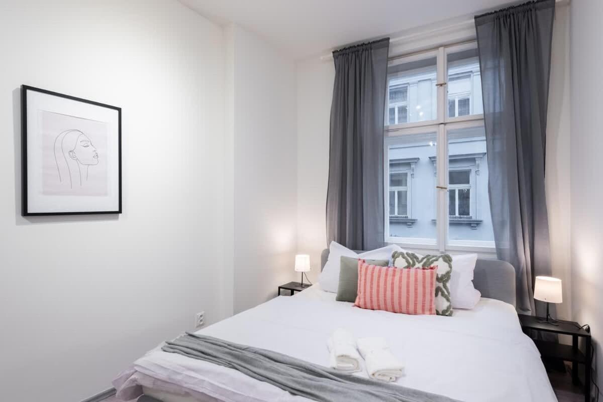Timeless Charming Near Old Town Appartamento *